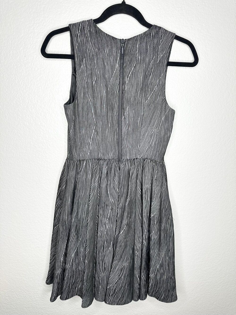 Armani Exchange Dress Womens Size XS Silver Metallic Jacquard Fit & Flare Party - Picture 7 of 7